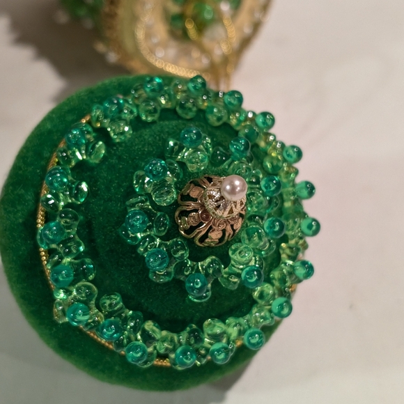 4 Vintage Handmade Push Pin Christmas Ornament Beaded Sequins Corded Trim - Picture 4 of 10